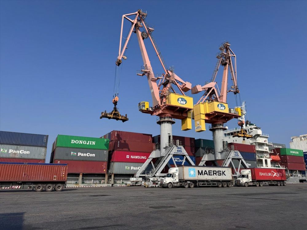 sản xuất kinh doanh