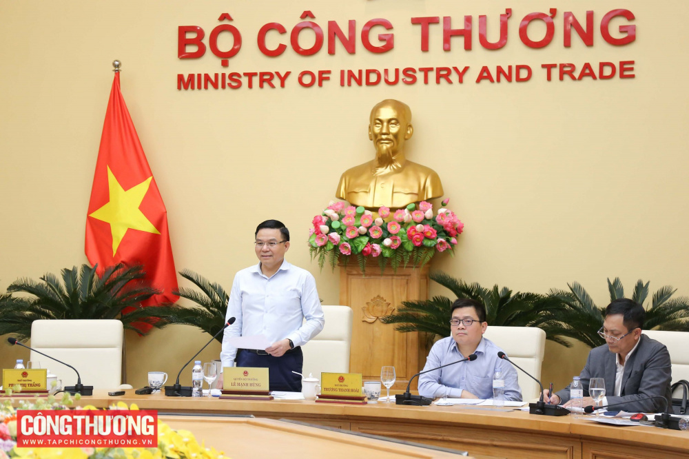 Phát triển văn hóa công vụ ngành Công Thương