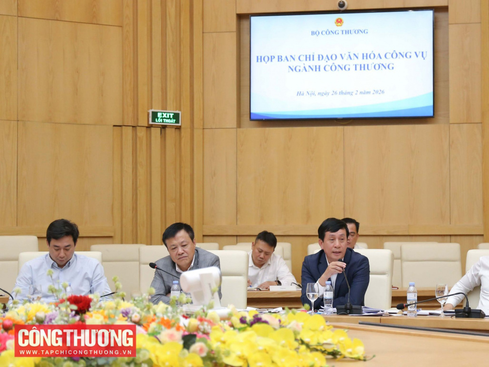 Phát triển văn hóa công vụ ngành Công Thương