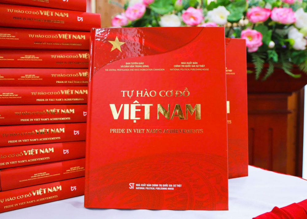 cuốn sách Tự hào cơ đồ Việt Nam