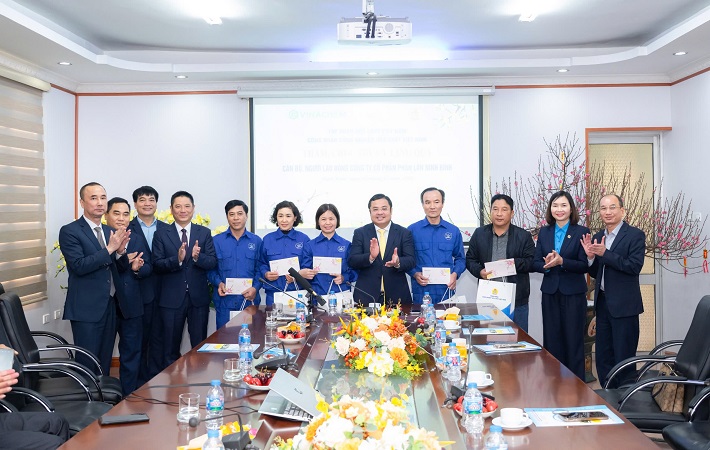 người lao động Niferco 4