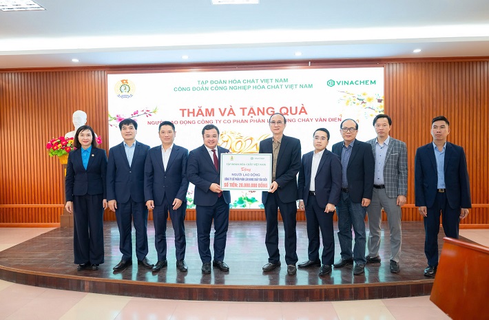 chủ tịch vinachem chúc tết 2