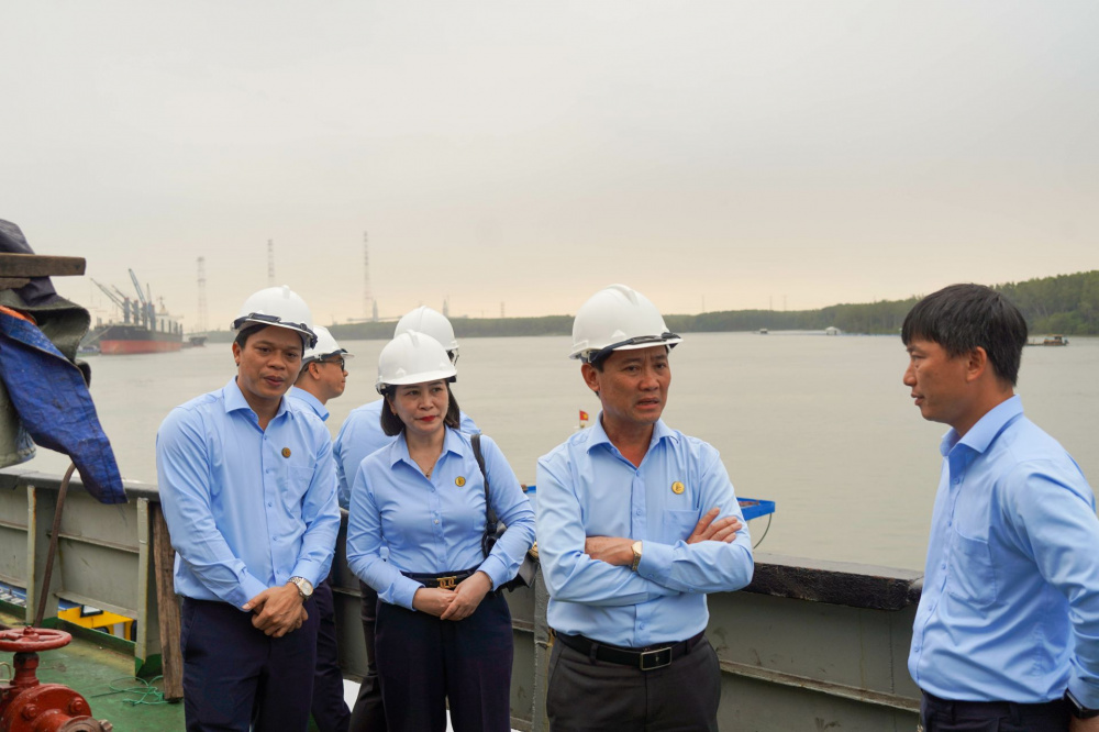 Description: https://phanbonmiennam.com.vn/wp-content/uploads/2026/02/phan_bon_mien_nam_xuat_khau_5000_tan_npk10.jpg