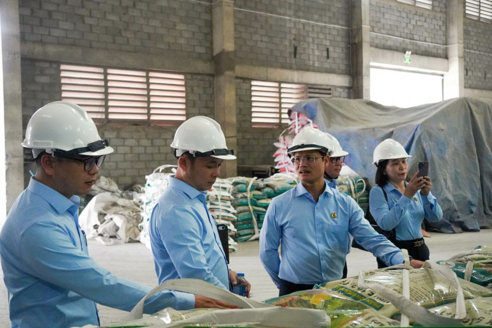 Description: https://phanbonmiennam.com.vn/wp-content/uploads/2026/02/phan_bon_mien_nam_xuat_khau_5000_tan_npk14.jpg