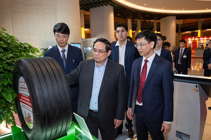 thủ tướng thăm triển lãm 3