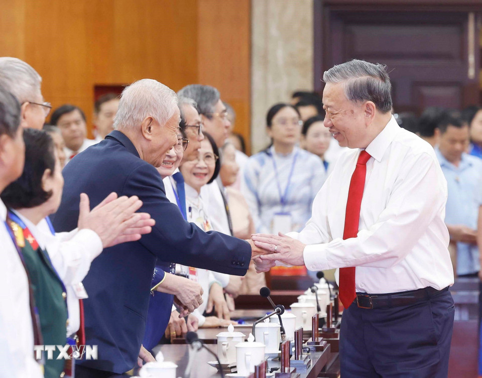 tổng bí thư chúc Tết tại TP. Hồ Chí Minh