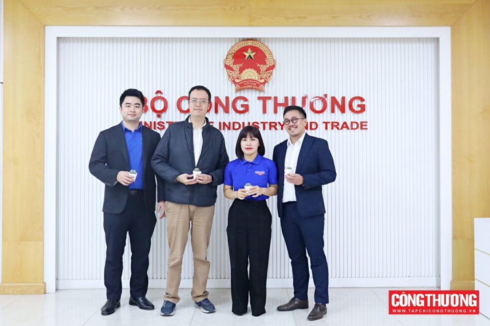 Một số hình ảnh hoạt động đổi pin cũ lấy cây xanh