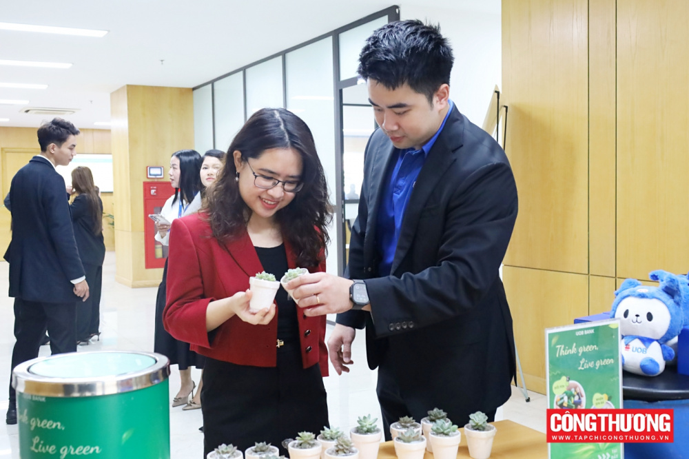 Một số hình ảnh hoạt động đổi pin cũ lấy cây xanh