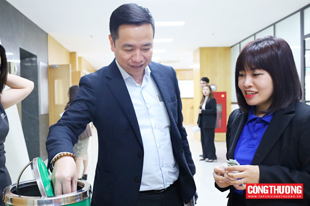 Một số hình ảnh hoạt động đổi pin cũ lấy cây xanh