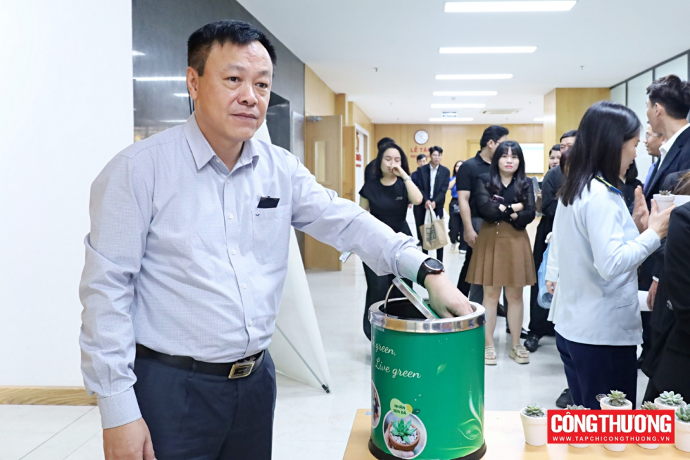 Một số hình ảnh hoạt động đổi pin cũ lấy cây xanh