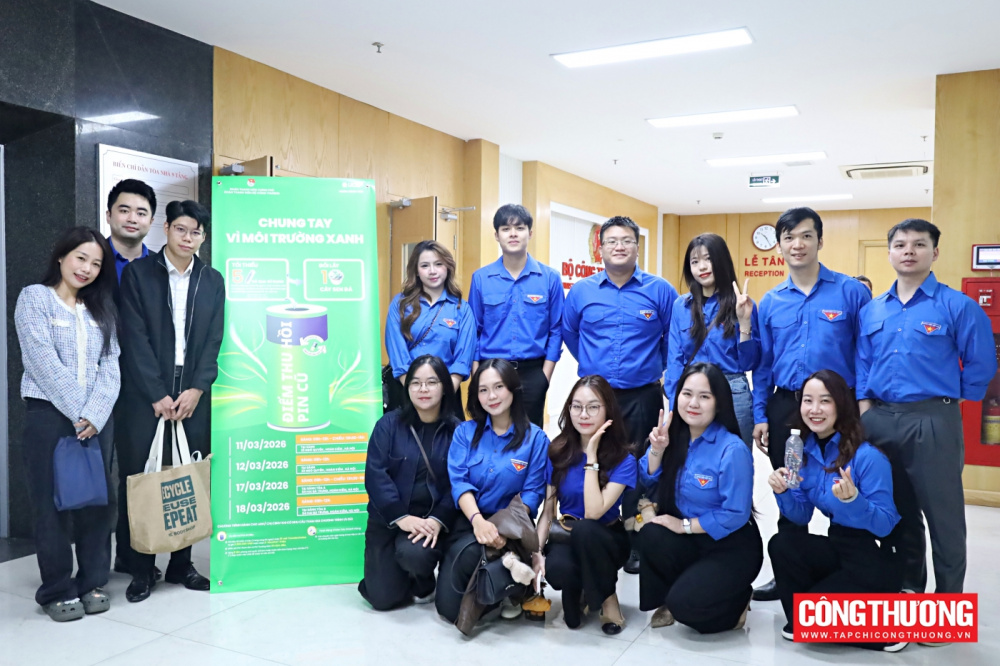 Một số hình ảnh hoạt động đổi pin cũ lấy cây xanh