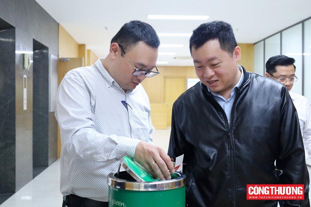 Một số hình ảnh hoạt động đổi pin cũ lấy cây xanh