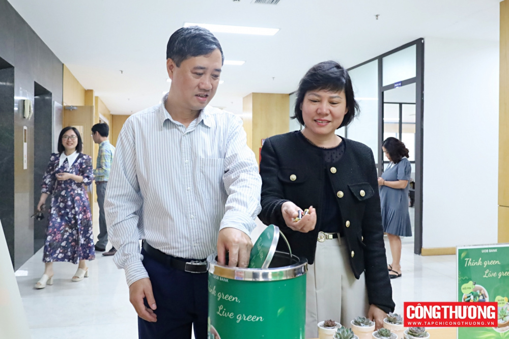 Một số hình ảnh hoạt động đổi pin cũ lấy cây xanh