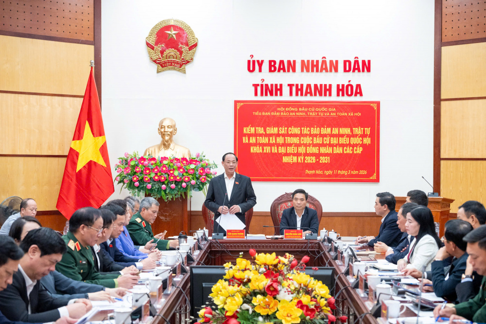 Phó Chủ tịch Quốc hội, Thượng tướng Trần Quang Phương và Bí thư Tỉnh ủy Nguyễn Doãn Anh, Trưởng Ban Chỉ đạo bầu cử tỉnh Thanh Hóa chủ trì cuộc làm việc