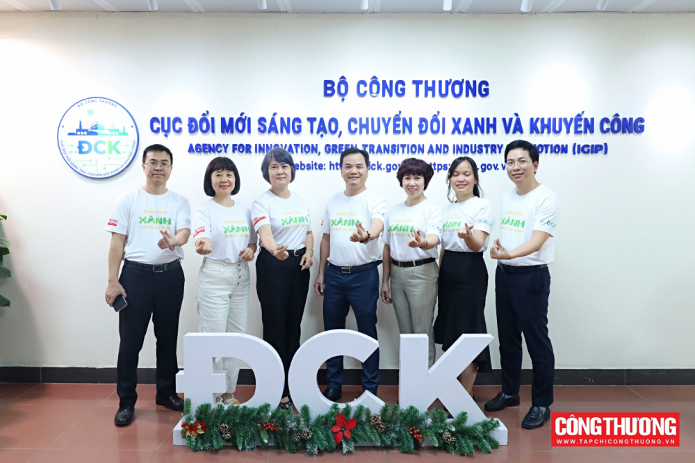 Là một trong những đơn vị đầu tiên nhận race kit của Giải chạy hưởng ứng “Toàn dân sử dụng năng lượng tiết kiệm hiệu quả và hưởng ứng Chiến dịch Giờ Trái đất năm 2026”