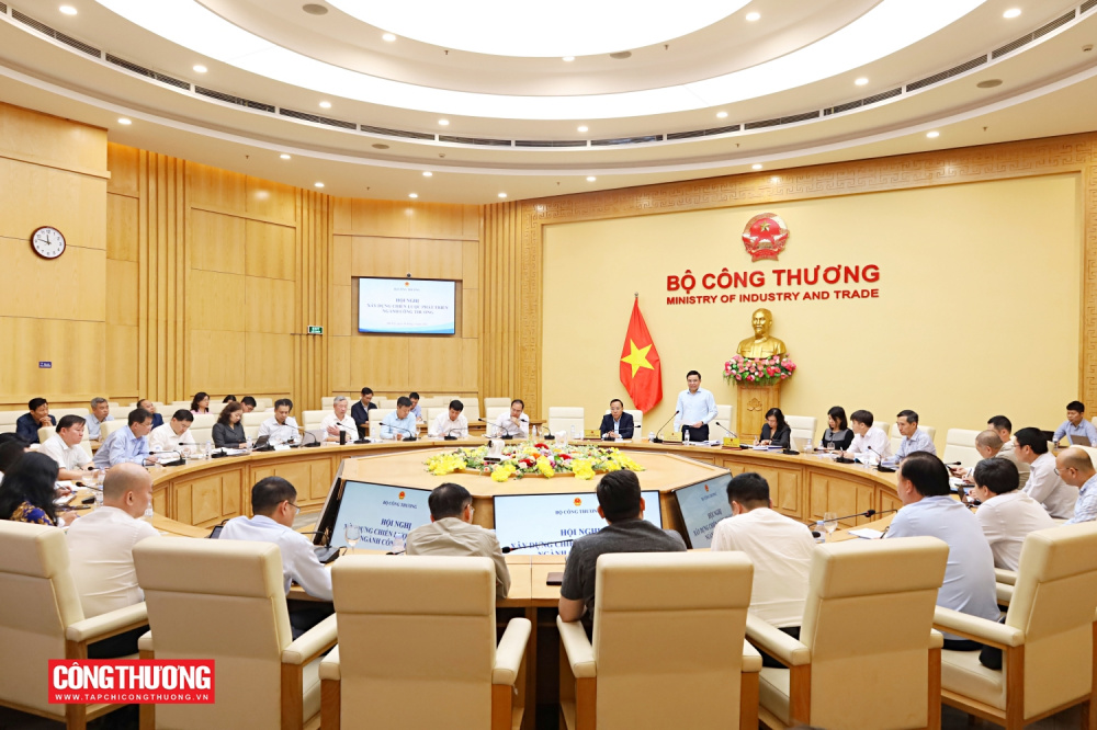 Xây dựng chiến lược ngành Công Thương