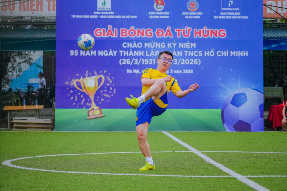 Giải bóng đá Tứ hùng 2026: Sân chơi kết nối sức trẻ, lan tỏa tinh thần cống hiến