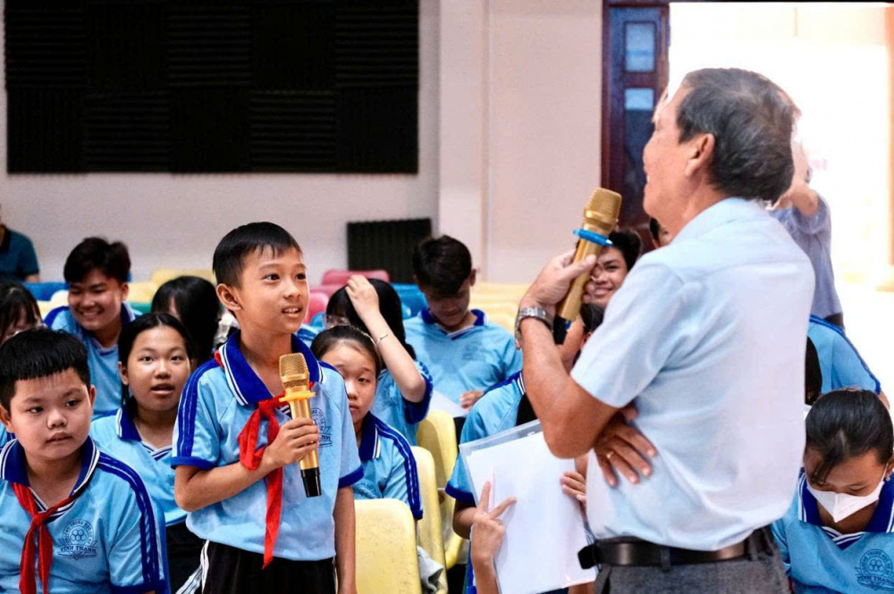 Nắng nóng tiếp tục gia tăng: EVNSPC cảnh báo hoá đơn tiền điện tăng cao