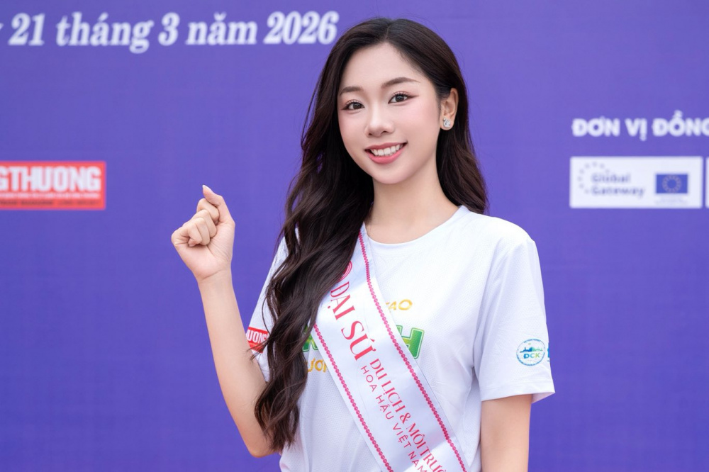 Chia sẻ về thông điệp "Sáng tạo xanh - Tương lai xanh", Đại sứ Du lịch và Môi trường, Top 5 Hoa hậu Việt Nam 2024 Phạm Thùy Dương cho biết, đây là một thông điệp rất gần gũi và dễ tiếp cận, nhất là với giới trẻ