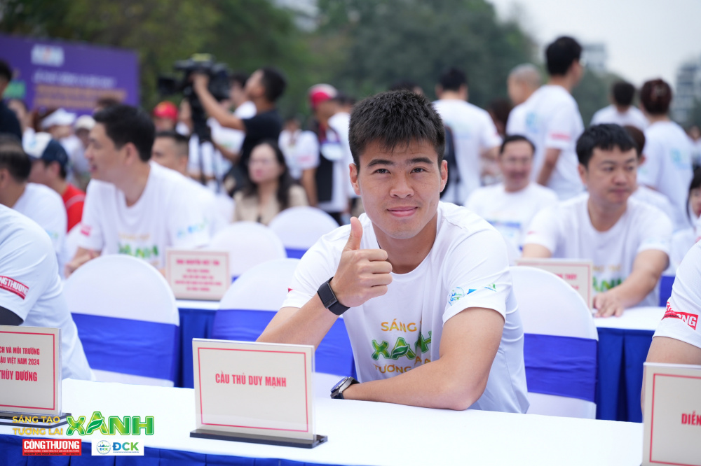 Cầu thủ Đỗ Duy Mạnh khẳng định việc duy trì ý thức tiết kiệm năng lượng mọi lúc mọi nơi là thói quen mà anh muốn lan tỏa rộng rãi đến cộng đồng