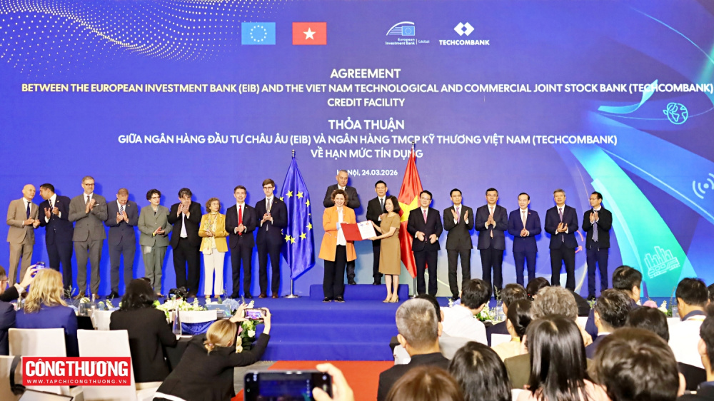 Một số hình ảnh tại Phiên toàn thể Diễn đàn Kinh doanh và Đầu tư EU - Việt Nam