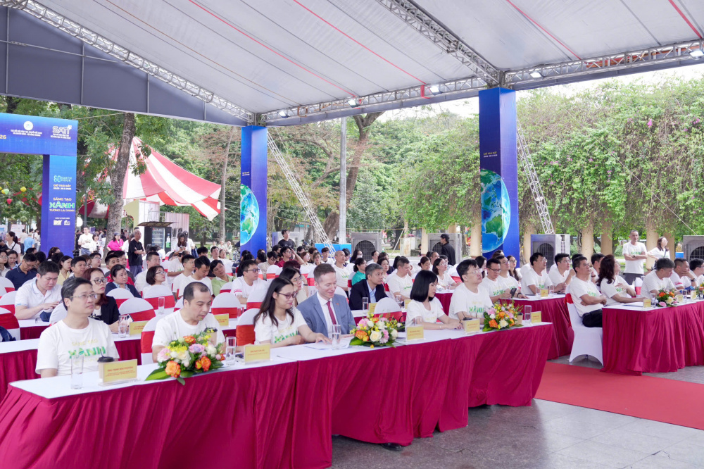 Hà Nội phát động hưởng ứng Chiến dịch Giờ Trái đất 2026