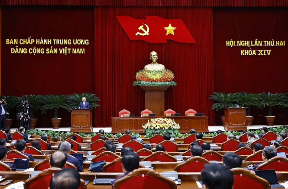 Hội nghị Trung ương 2 về phát triển đất nước