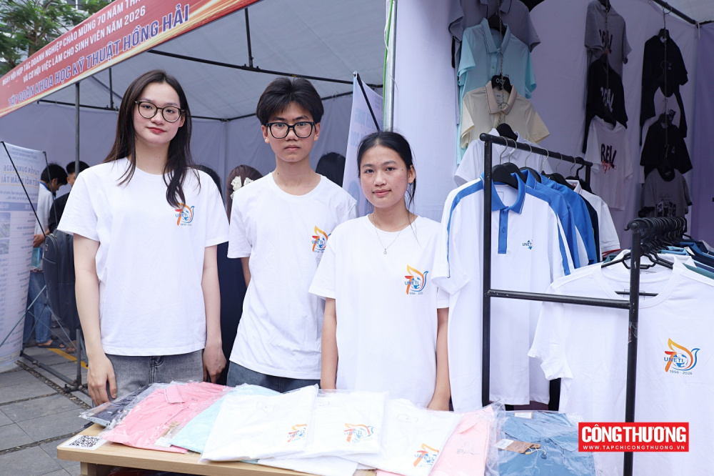 Gần 5.000 cơ hội việc làm tại Ngày hội hợp tác doanh nghiệp Trường Đại học Kinh tế - Kỹ thuật Công nghiệp