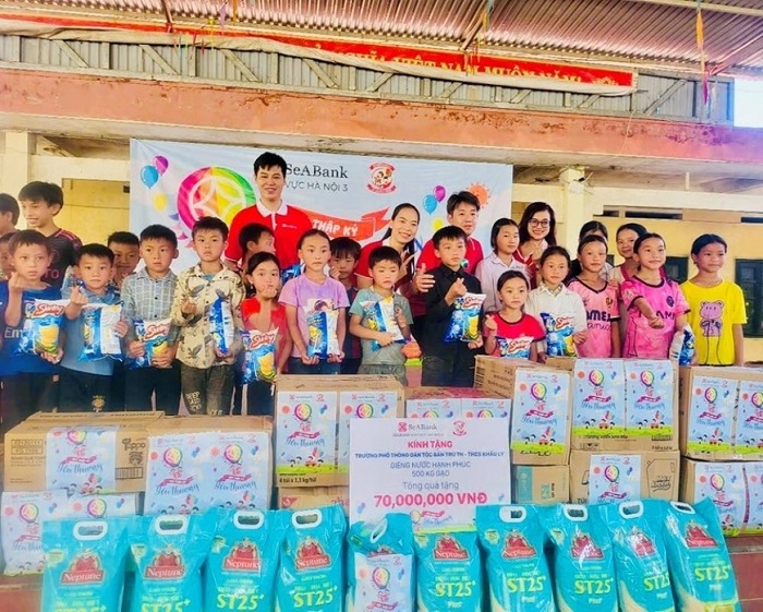 Chương trình "SeABankers vì trẻ thơ" trở thành một phần quan trọng của văn hóa doanh nghiệp SeABank. Ảnh: PHAN THU 