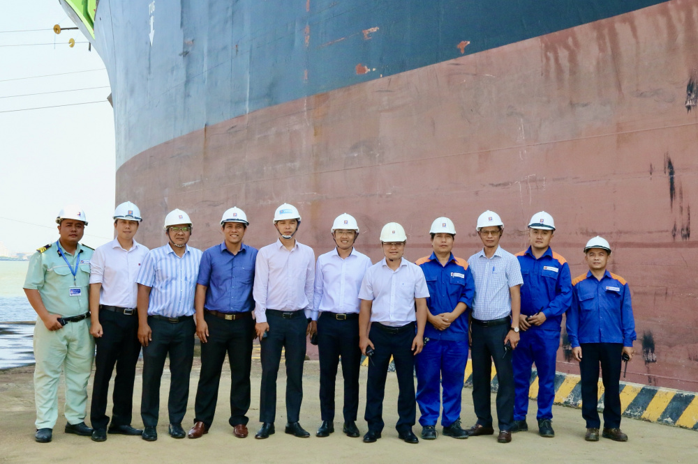 ứng phó sự cố tràn dầu 2