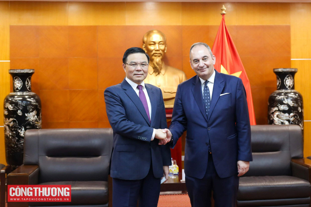 Ngày 03/3/2026, tại trụ sở Bộ Công Thương, Quyền Bộ trưởng Lê Mạnh Hùng đã có buổi tiếp ông Ioannis Plakiotakis, Phó Chủ tịch thứ nhất Quốc hội Hy Lạp.