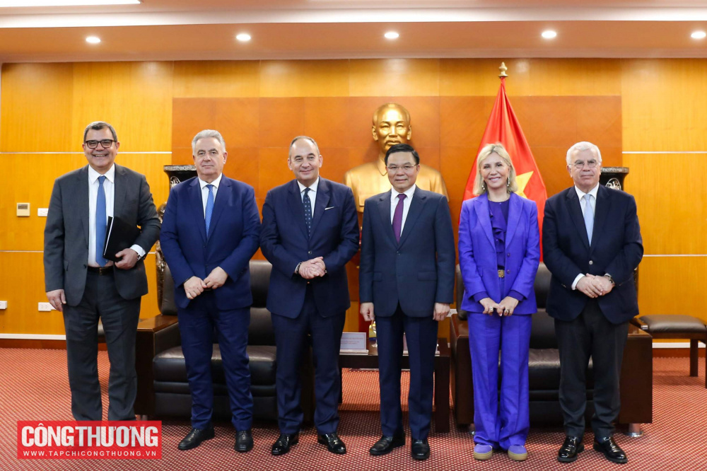 Ngày 03/3/2026, tại trụ sở Bộ Công Thương, Quyền Bộ trưởng Lê Mạnh Hùng đã có buổi tiếp ông Ioannis Plakiotakis, Phó Chủ tịch thứ nhất Quốc hội Hy Lạp.