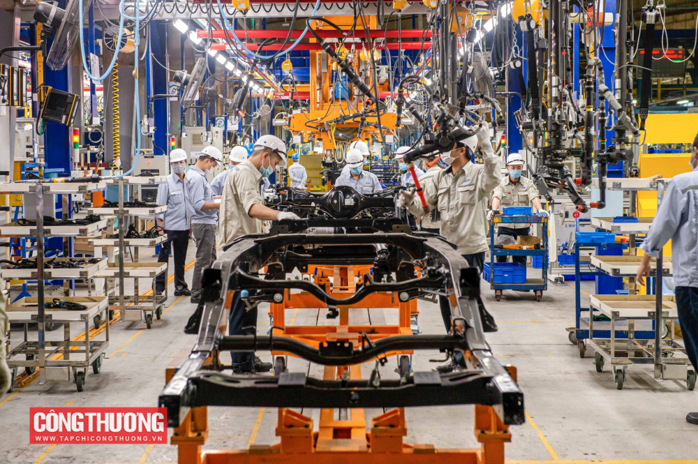 Thúc đẩy sản xuất, kinh doanh ngay sau kỳ nghỉ Tết, đưa vào vận hành các dự án sản xuất công nghiệp phục vụ cho xuất khẩu và tiêu dùng, không để đứt gãy chuỗi cung ứng nguyên liệu đầu vào cho sản xuất trong nước những tháng đầu năm