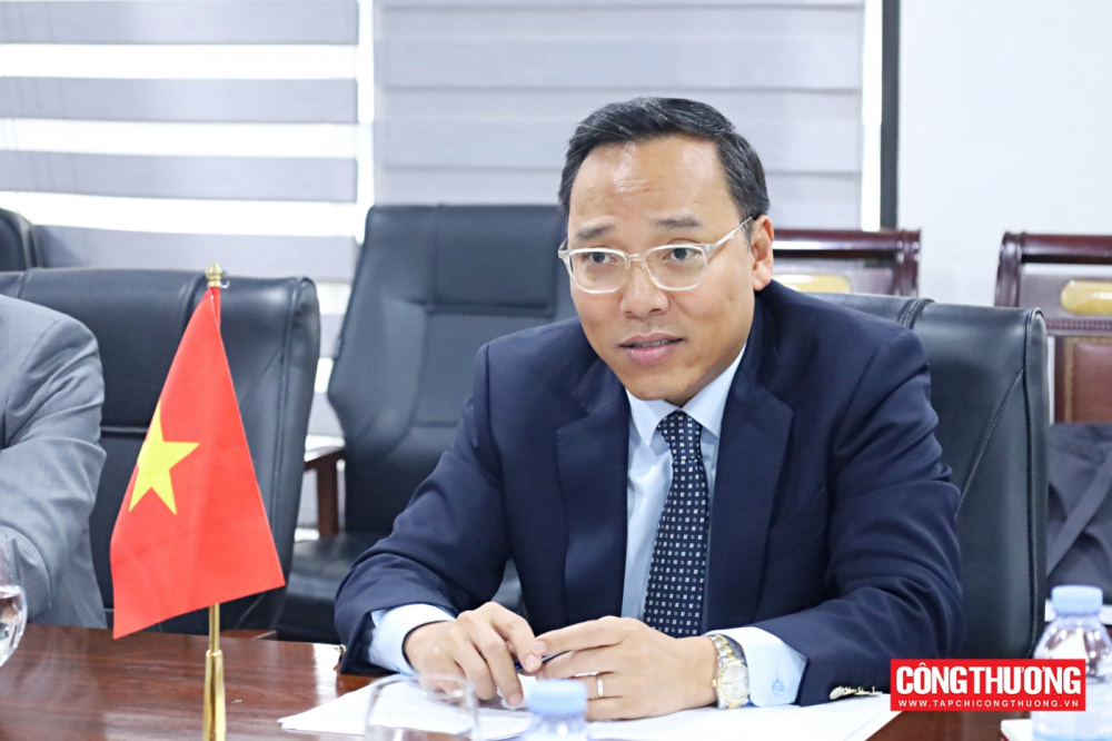 Việt Nam - Colombia thúc đẩy chia sẻ kinh nghiệm về chuyển dịch năng lượng