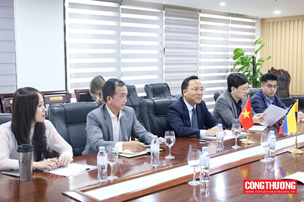 Việt Nam - Colombia thúc đẩy chia sẻ kinh nghiệm về chuyển dịch năng lượng