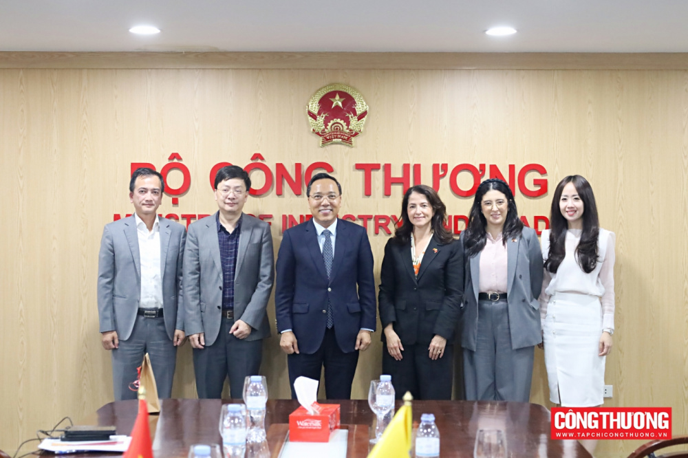 Việt Nam - Colombia thúc đẩy chia sẻ kinh nghiệm về chuyển dịch năng lượng