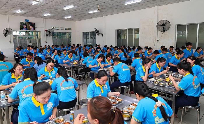 Bữa cơm Công đoàn của Sanvinest được duy trì đều đặn cho CB-CNV làm việc