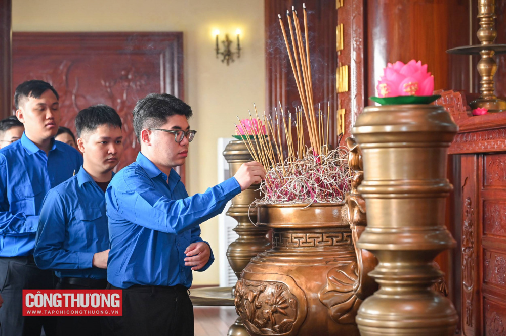 Thanh niên ngành Công Thương lan tỏa tinh thần xung kích qua chuỗi hoạt động tình nguyện tại Lào Cai