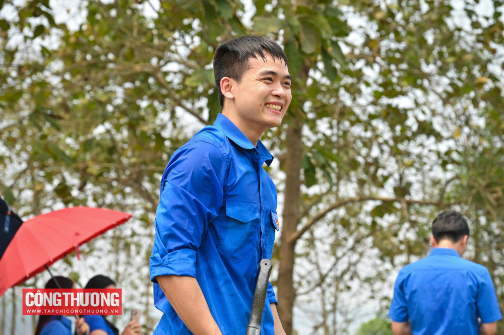 Thanh niên ngành Công Thương lan tỏa tinh thần xung kích qua chuỗi hoạt động tình nguyện tại Lào Cai