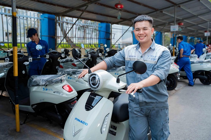 tri ân nhân viên 8