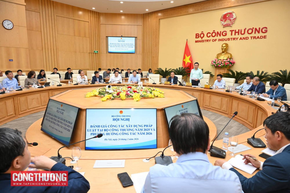 Chiều 24/2/2026, Ủy viên Trung ương Đảng, Bí thư Đảng ủy, Quyền Bộ trưởng Bộ Công Thương Lê Mạnh Hùng đã chủ trì Hội nghị đánh giá công tác xây dựng pháp luật năm 2025 và phương hướng nhiệm vụ năm 2026.