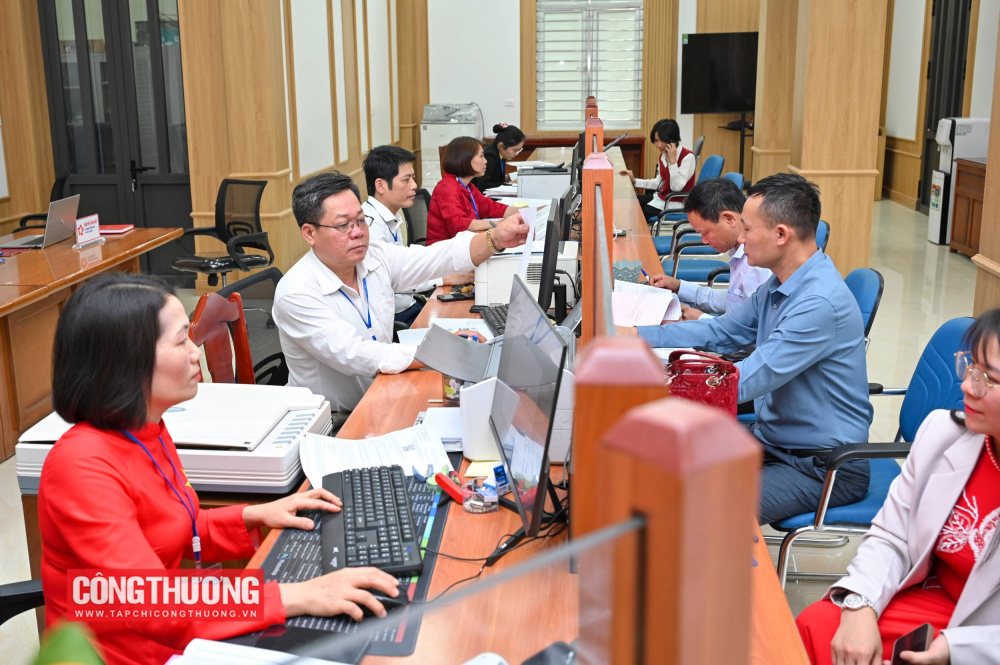 Xây dựng hệ thống pháp luật dân chủ, công bằng, tinh gọn, thống nhất, đồng bộ, khả thi, công khai, minh bạch, ổn định, dễ tiếp cận, bảo đảm, bảo vệ hiệu quả quyền con người, quyền công dân, bảo đảm quốc phòng, an ninh và hội nhập quốc tế, thúc đẩy kiến tạo phát triển, đáp ứng yêu cầu phát triển nhanh, bền vững đất nước trong kỷ nguyên mới.