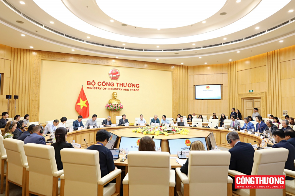 Thứ trưởng Nguyễn Sinh Nhật Tân tiếp Đoàn doanh nghiệp Hội đồng Kinh doanh Hoa Kỳ - ASEAN (USABC)