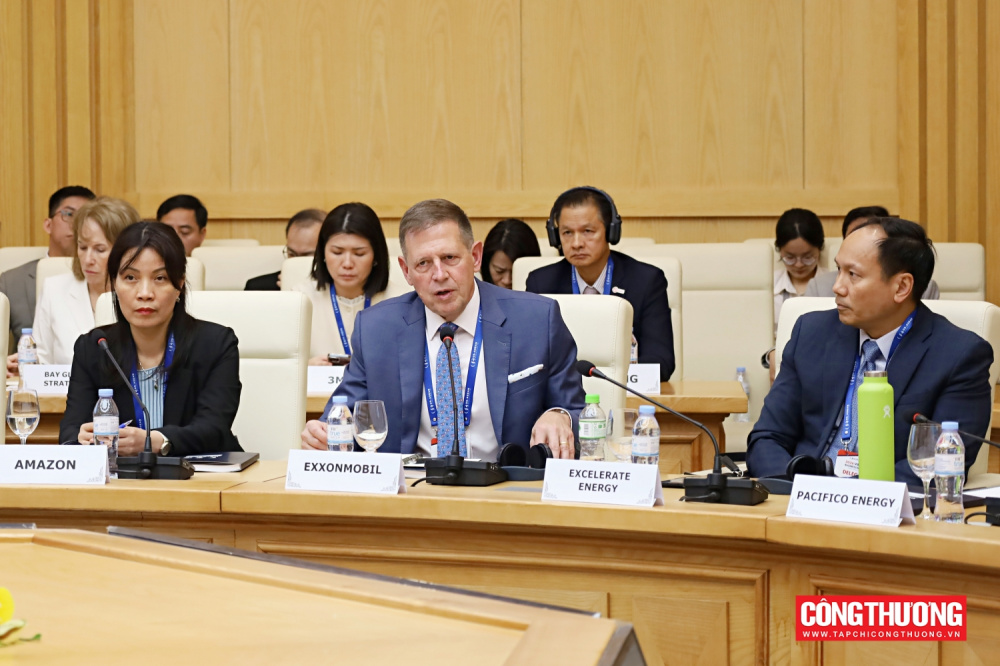 Thứ trưởng Nguyễn Sinh Nhật Tân tiếp Đoàn doanh nghiệp Hội đồng Kinh doanh Hoa Kỳ - ASEAN (USABC)