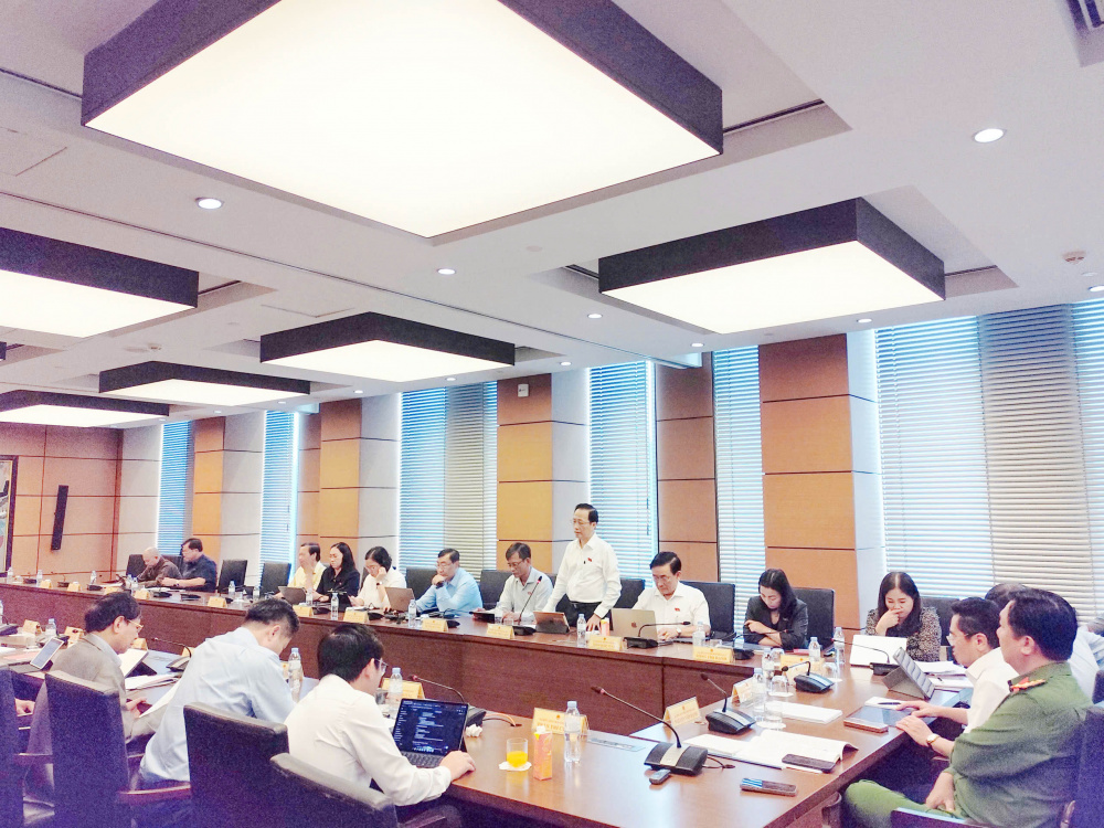 thảo luận cơ quan đại diện