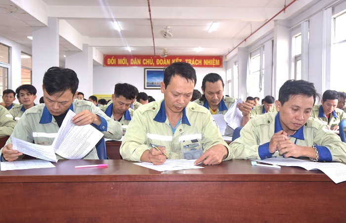  Các thí sinh dự thi Công ty Nhôm