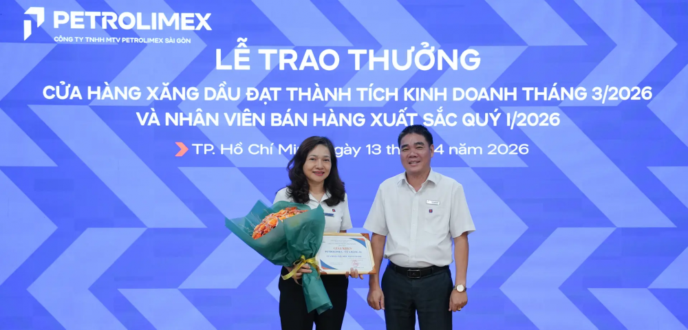 trao thưởng 3