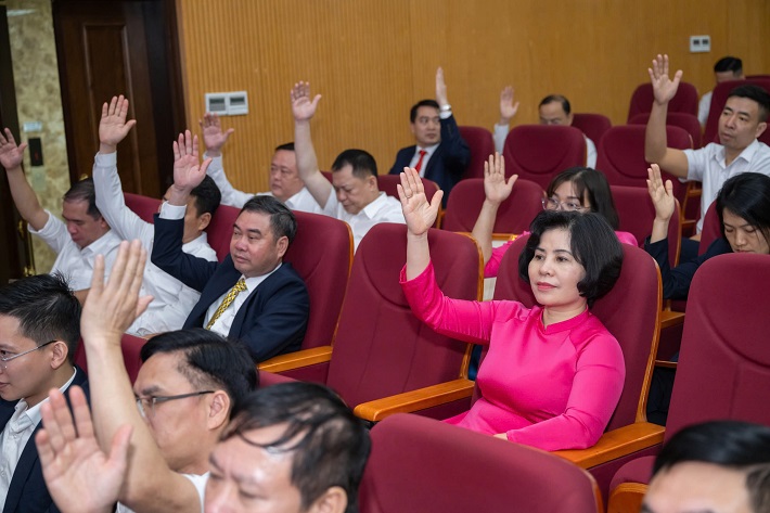 apatit khen thưởng 7