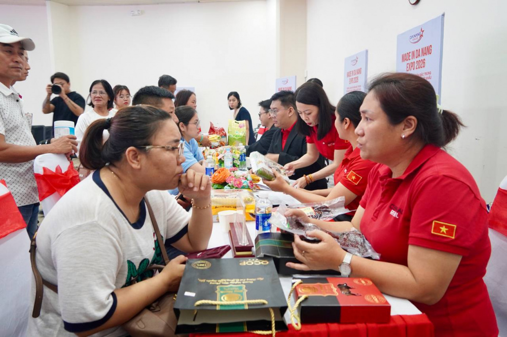 Đông đảo doanh nghiệp, hợp tác xã OCOP tham gia kết nối trực tiếp với Central Retail trong khuôn khổ sự kiện