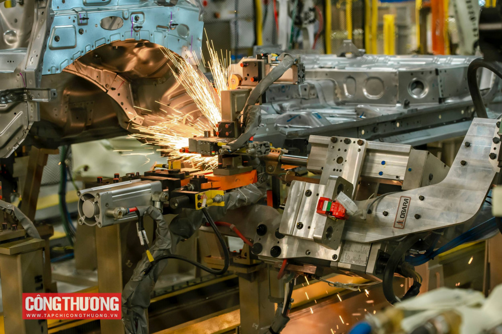 Nghị quyết Đại hội đại biểu toàn quốc lần thứ XIV của Đảng đặt mục tiêu đến năm 2030, tỷ trọng công nghiệp chế biến, chế tạo đạt khoảng 28% GDP